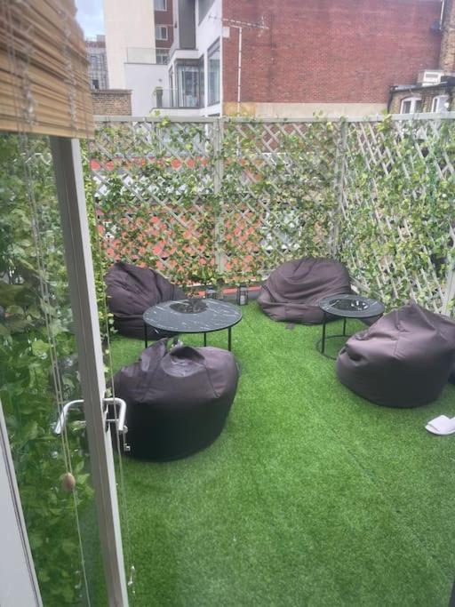 Spacious 2 Bedroom Apartment In The Heart Of Soho. Londres Exterior foto